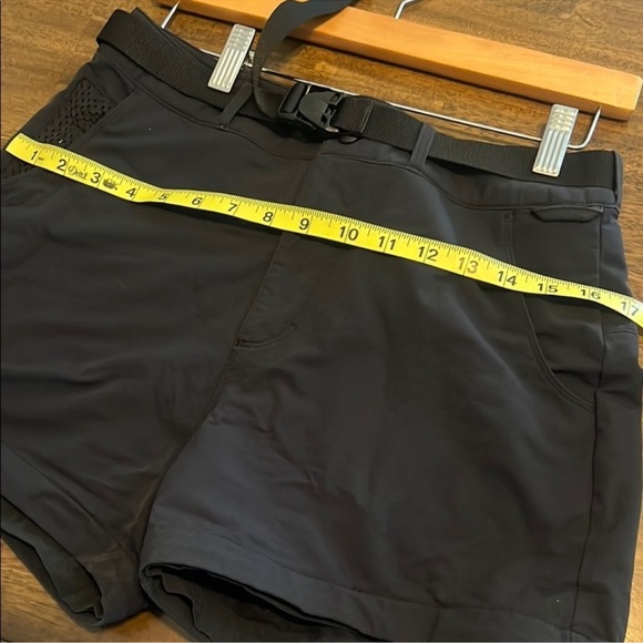 Outdoor Voices RecTrek Shorts Black Women’s| High-Rise Hiking & Everyday Short - Picture 5 of 7